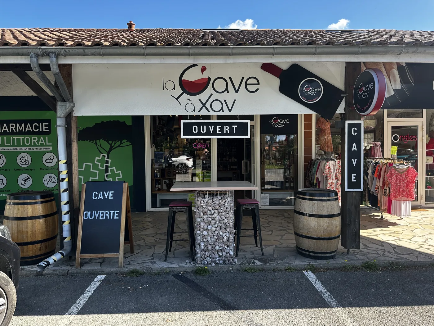 Façade de La Cave à Xav à Andernos-les-Bains
